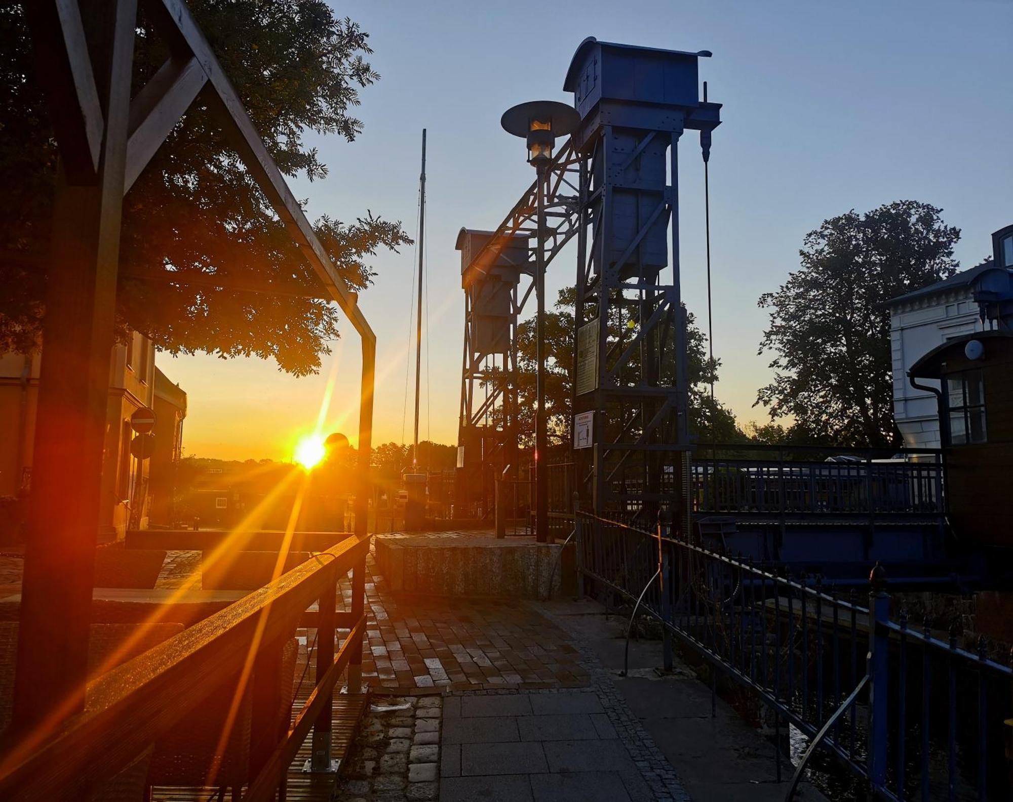Hotel Und Restaurant Haus Sajons Plau am See Zewnętrze zdjęcie