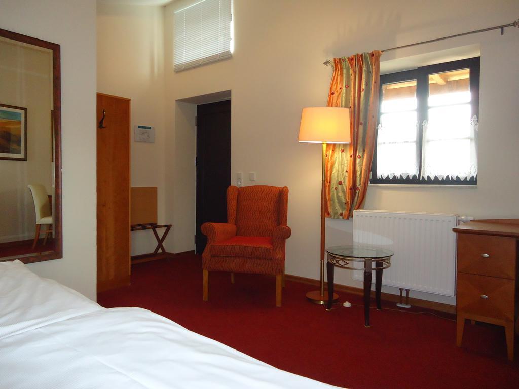 Hotel Und Restaurant Haus Sajons Plau am See Pokój zdjęcie